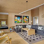 Semesterbostad Amazing In With Kitchen Hemmet