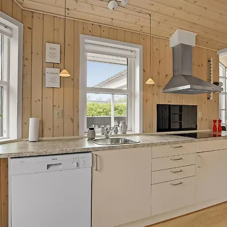 Amazing In With Kitchen