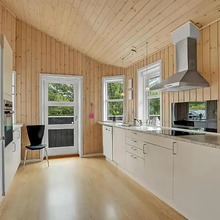 Amazing In With Kitchen Holiday home