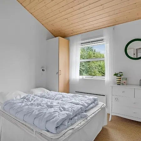 Amazing In With Kitchen