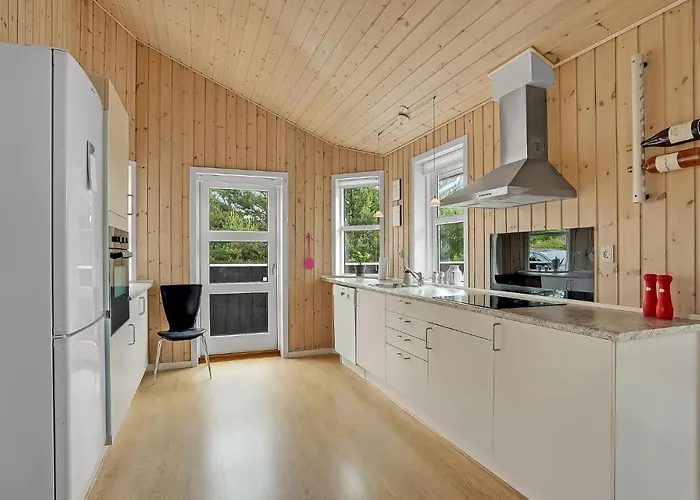 Amazing In With Kitchen Дом отдыха