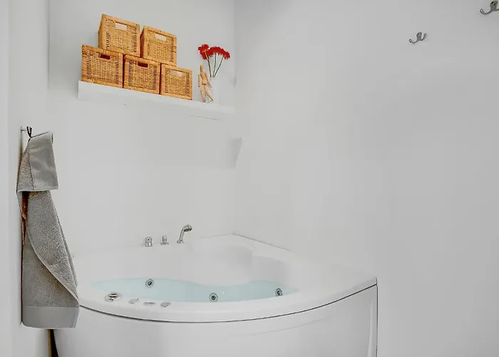 Amazing In With Kitchen *