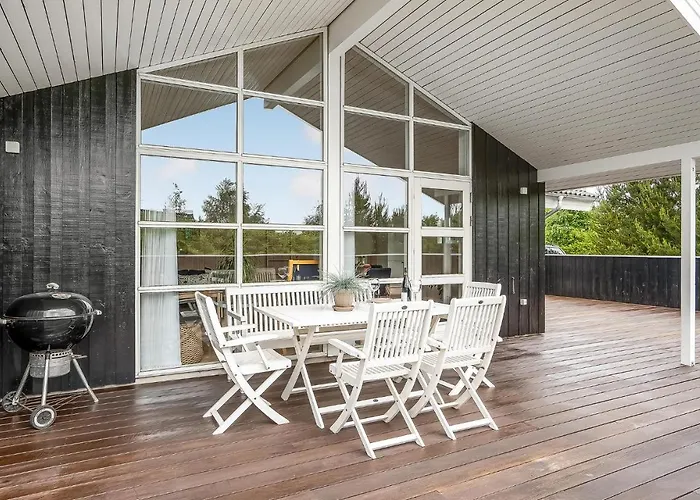 Amazing In With Kitchen